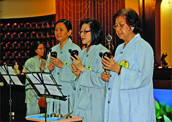 chanting and acolyte